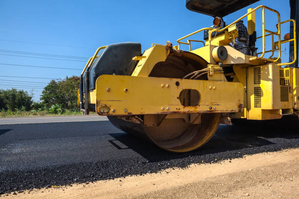 Driveway Snow Removal Preparation in Des Moines, WA